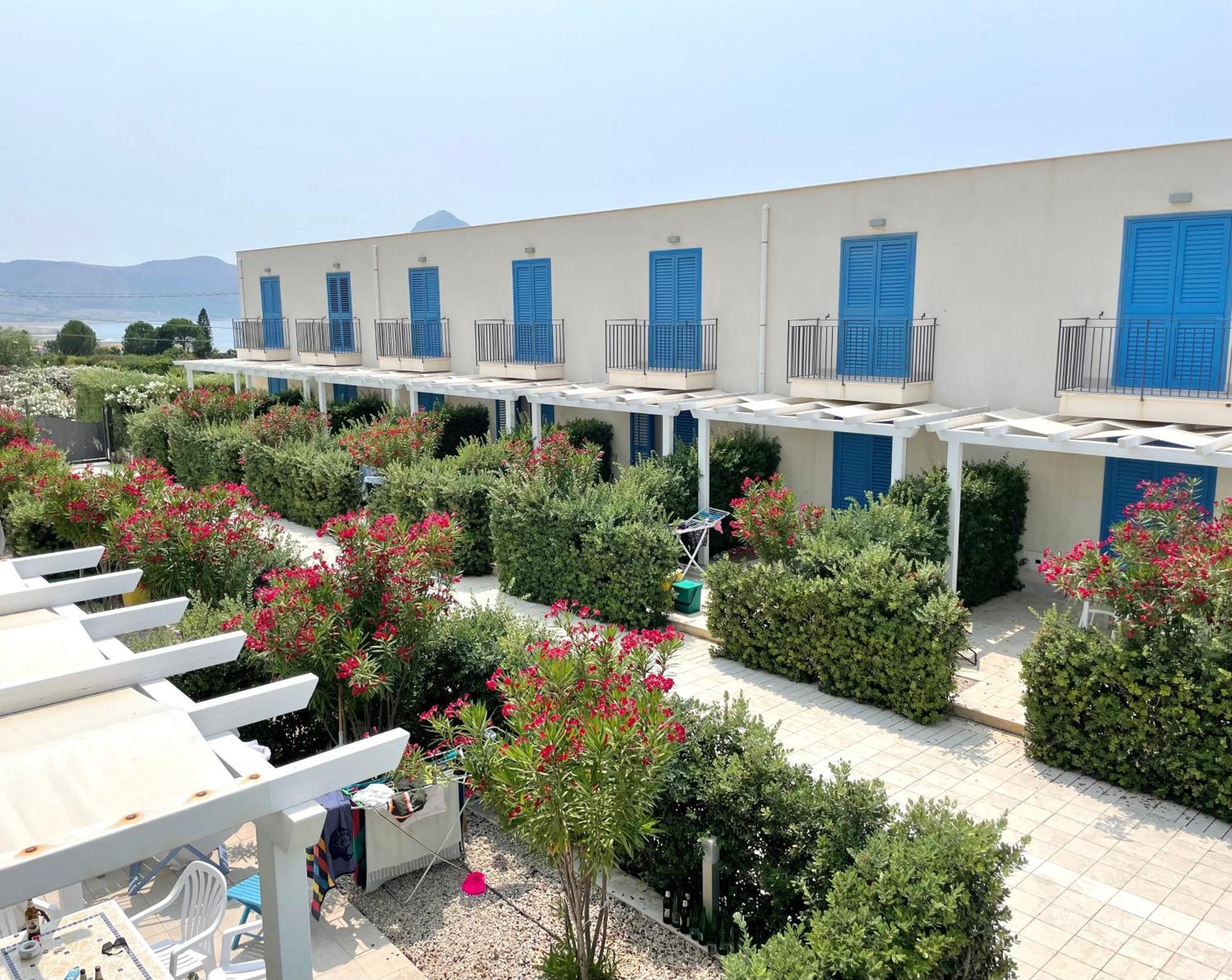 Cala Azzurra Macari Bed And Breakfast And Holidays House Экстерьер фото