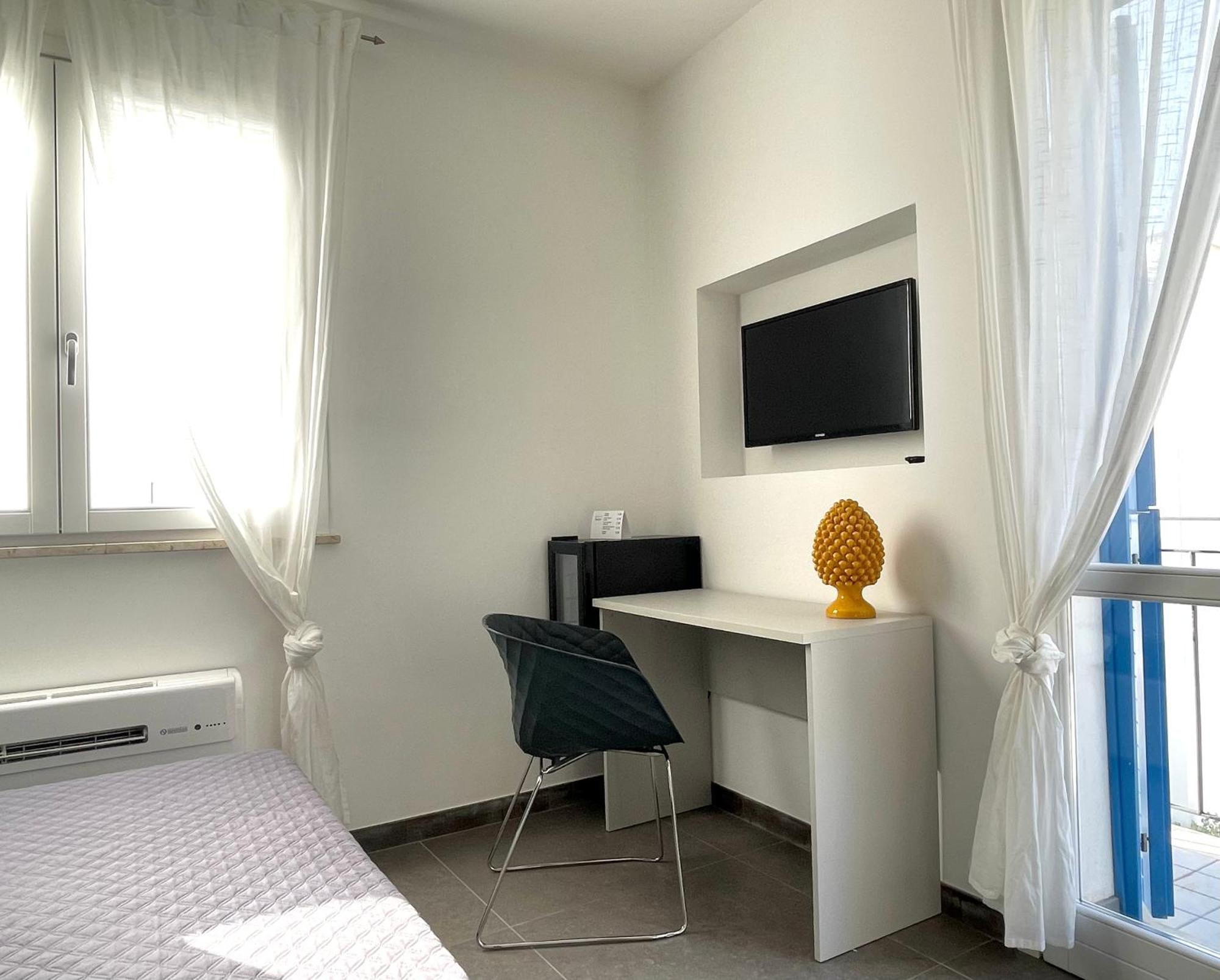 Cala Azzurra Macari Bed And Breakfast And Holidays House Экстерьер фото